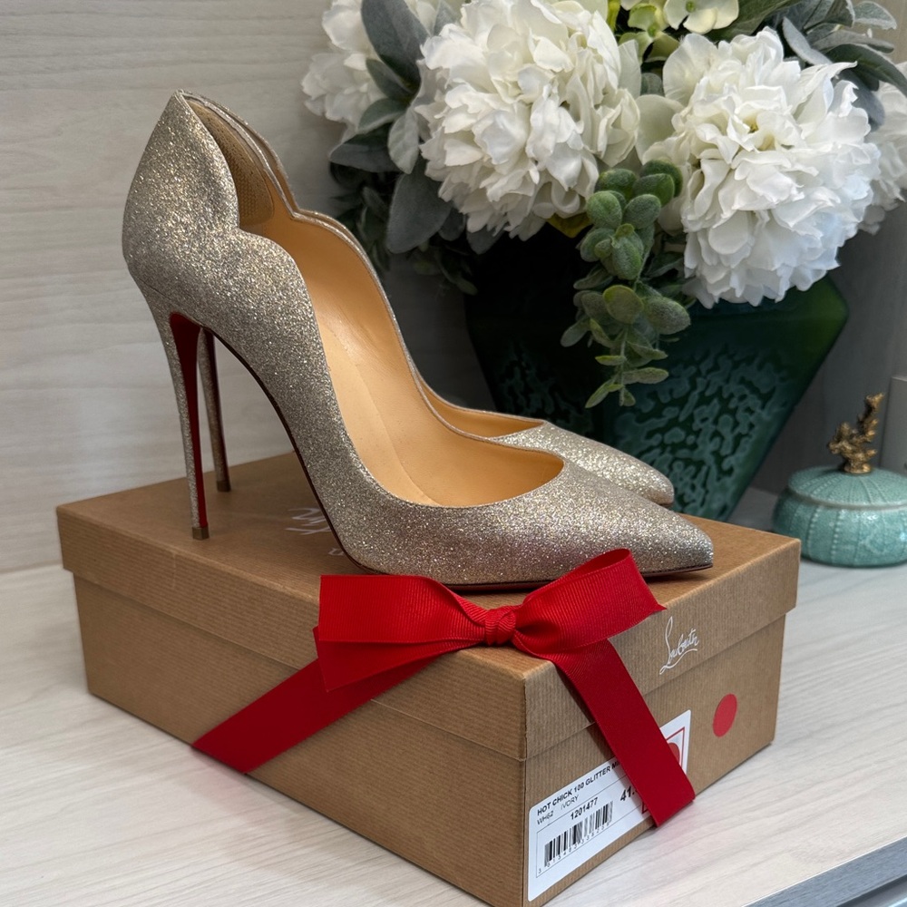 Christian Louboutin Hot Chick Elegant Silver Glitter Pumps (size 41.5)